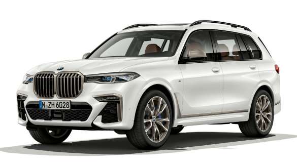 El BMW X7 M con paquete M Aerodinámico El BMW X7 M con paquete M Aerodinámico, G07, vista lateral derecha de tres cuartos