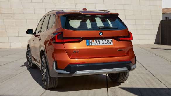 BMW X1 U11 ICE Asistente de marcha atrás BMW X1 U11 ICE Reversing Assistant 5DN