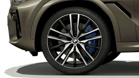 Llantas de aleación ligera M de 22 pulgadas con radios dobles estilo 742 M, en Jetblack, con neumáticos de distintas medidas BMW X6 G06 2019 Llantas de aleación ligera M de 22 pulgadas con radios dobles estilo 742 M, en Jetblack, con neumáticos de distintas medidas BMW X6 G06 2019