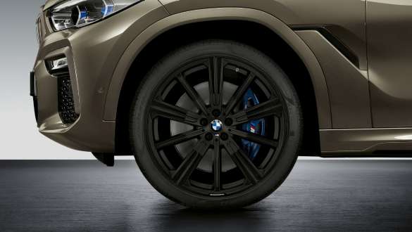 Llanta de aleación ligera M Performance de 22 pulgadas con radios en estrella estilo 749 M en Jet Black mate BMW X6 G06 2019 Llanta de aleación ligera M Performance de 22 pulgadas con radios en estrella estilo 749 M en Jet Black mate BMW X6 G06 2019