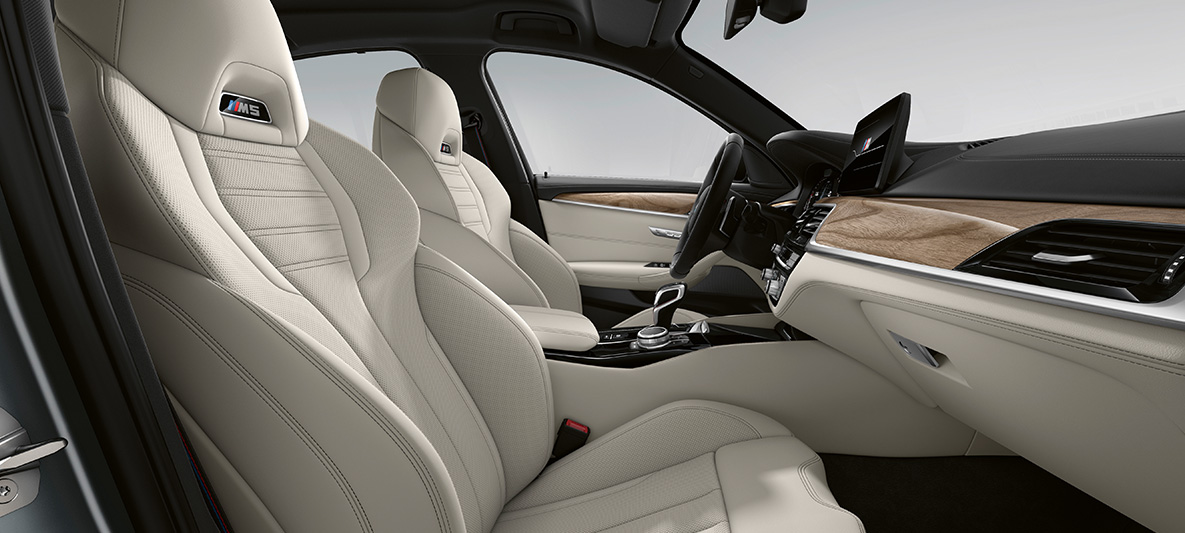 BMW Individual BMW M5 F90 2020 Equipamiento de cuero integral Merino BMW Individual Rauchweiss/Schwarz BMW Individual BMW M5 F90 LCI Renovación 2020 Equipamiento de cuero integral Merino BMW Individual Rauchweiss/Schwarz Interior