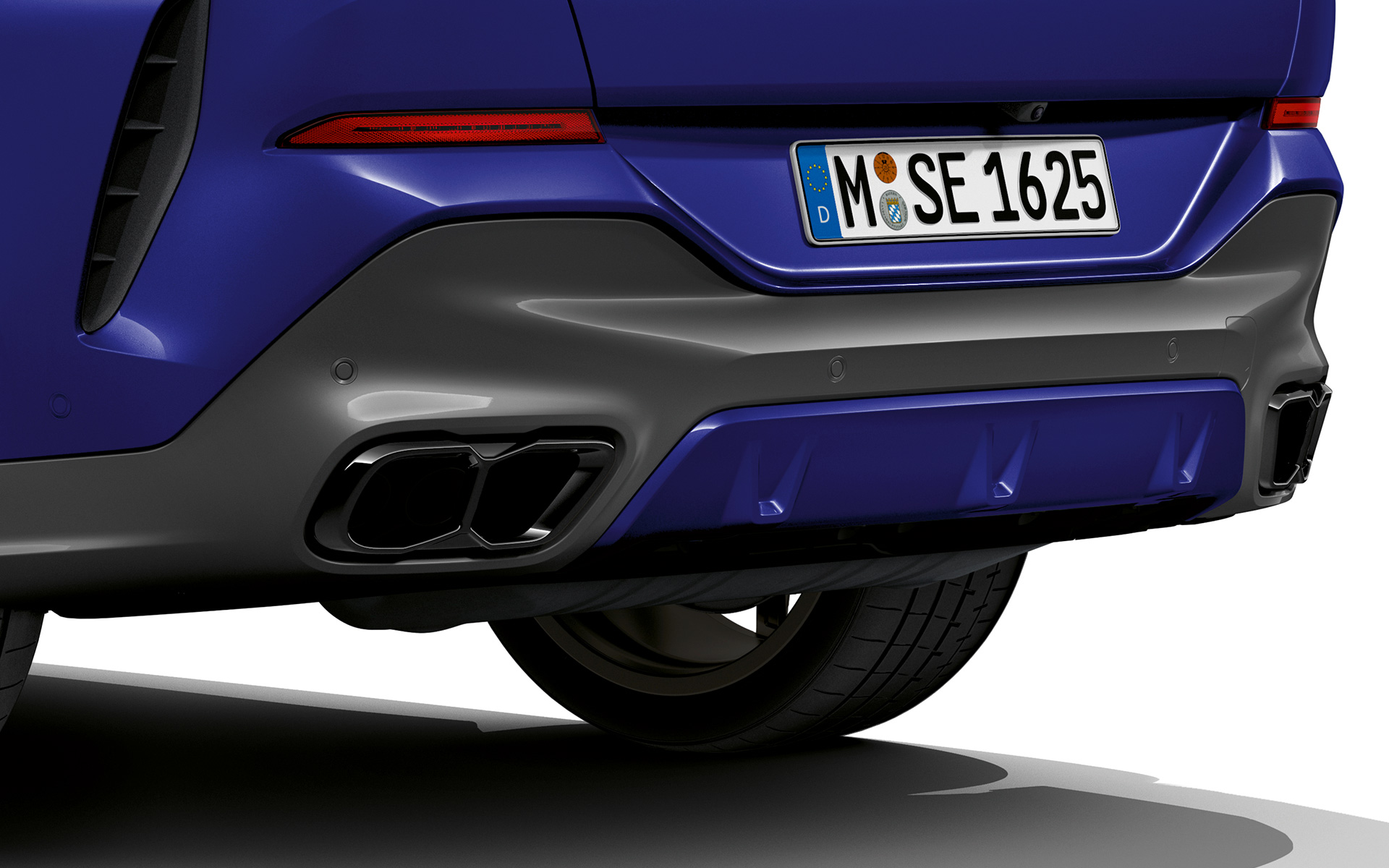 BMW X6 M60i xDrive G06 MP Sistema de escape BMW X6 M60i xDrive G06 MP Sistema de escape, primer plano
