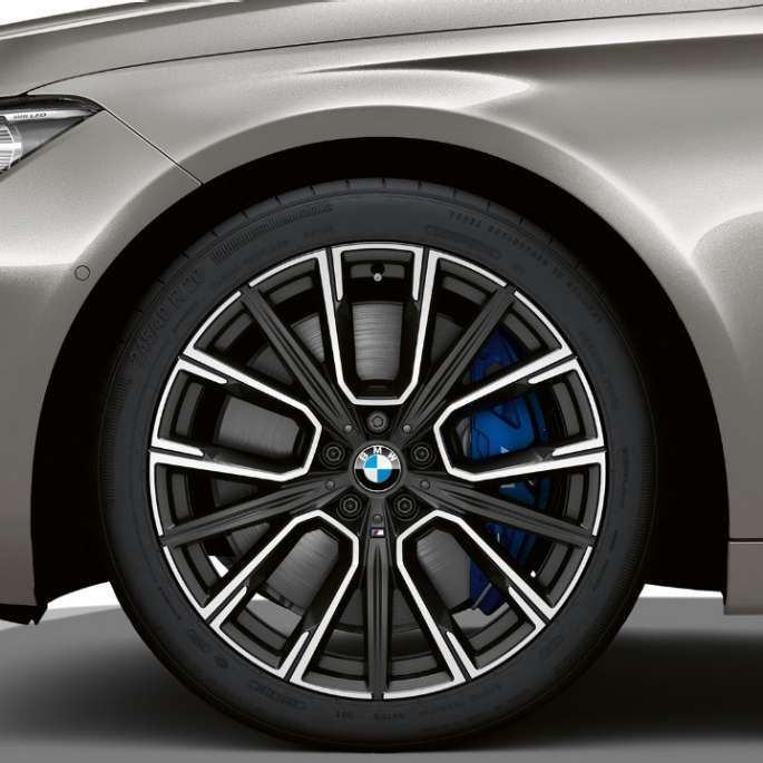 BMW Serie 7 Sedán, paquete M Sport: Acercamiento de las ruedas
